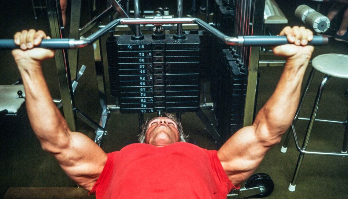 Arnold Schwarzenegger beim Training
