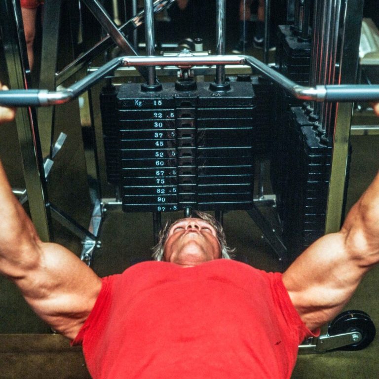 Arnold Schwarzenegger beim Training