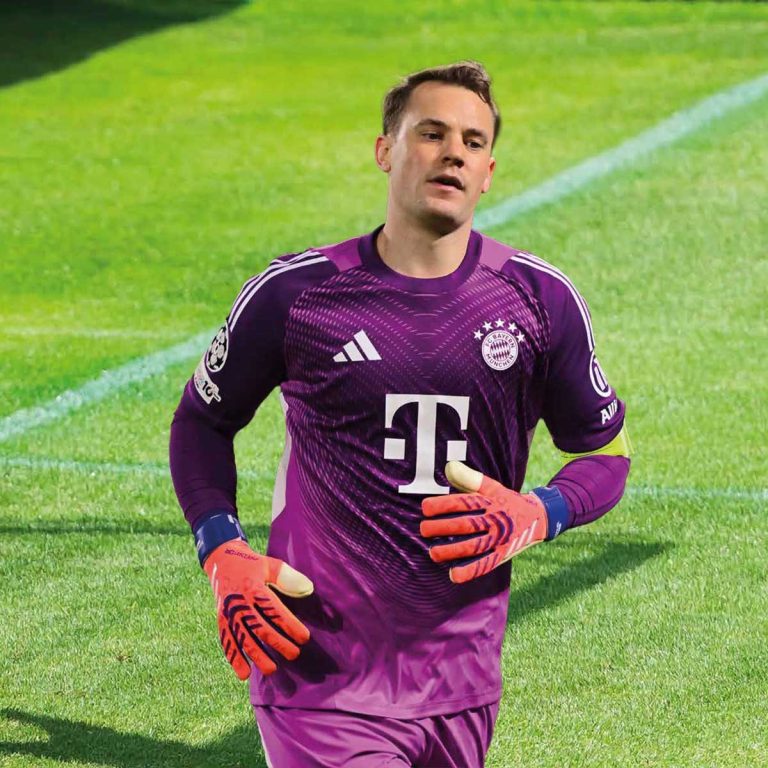 Manuel Neuer beim Fußball
